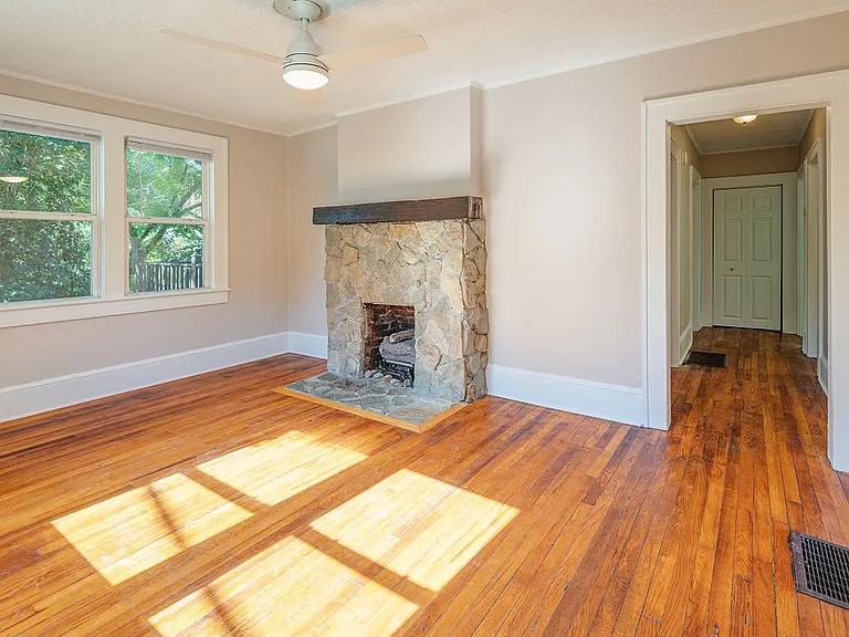 355 Sand Hill Rd — Photo 3