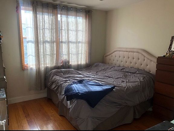 4th image of 28-42 38th St #2