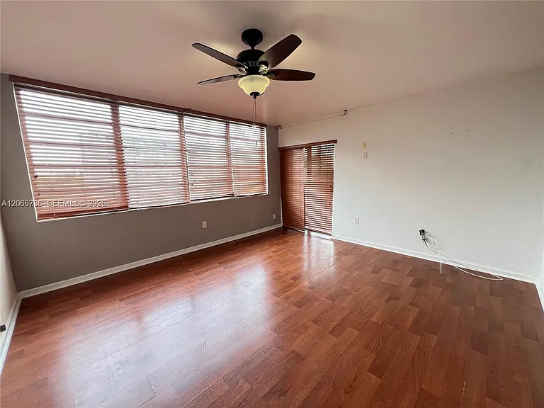 1770 NE 191st St #5091 — Photo 23