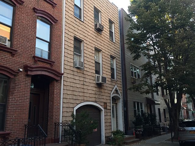 Building Photo 3