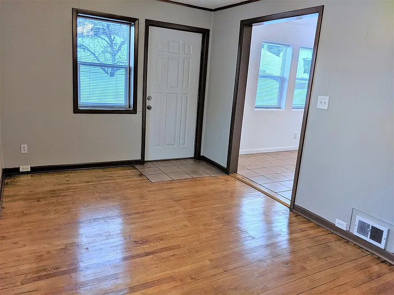 2428 Piedmont Ave — Photo 15