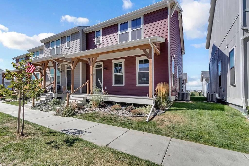 3 bed, 2.5 bath, 1632 sqft, $2,500 — Photo 1