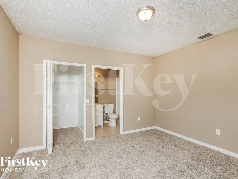 129 Admiral Cir — Photo 7