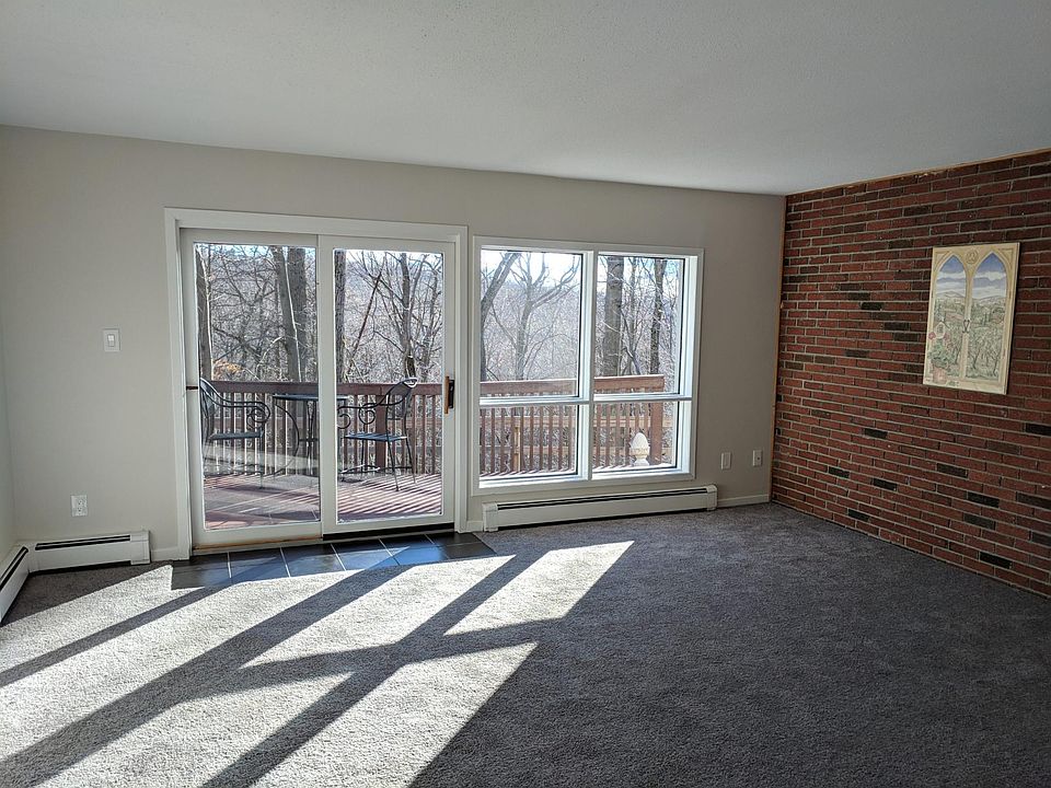 1st image of 29 Westwind Dr #1