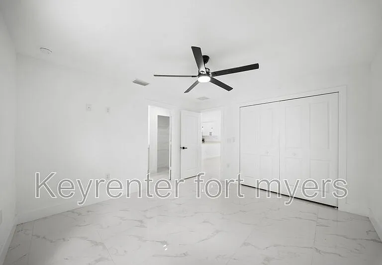 668 Chemstrand St E — Photo 17