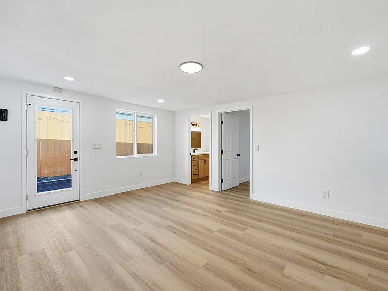 2830 Mission Village Dr — Photo 5