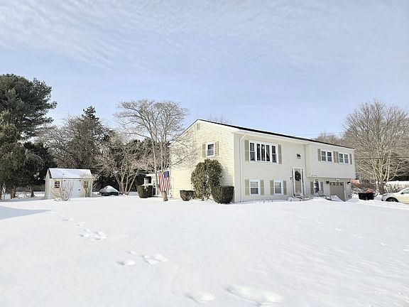 2nd image of 45 Birchwood Ter
