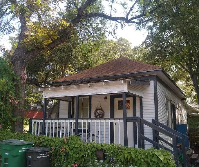110 Goodloe Aly — Photo 1