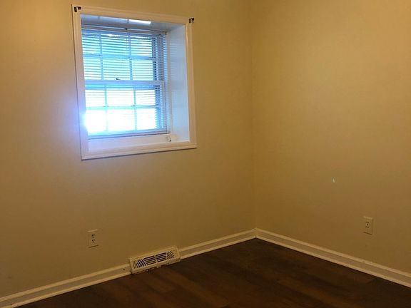 5th image of 1423 Tunbridge Rd