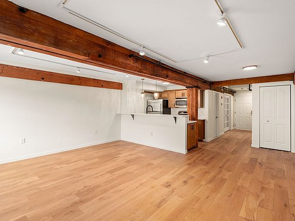 2nd image of 240 Jackson St APT 308