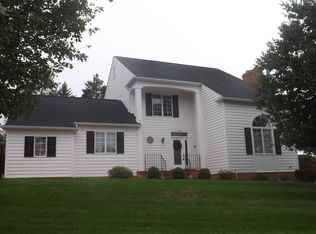 206 Divot Dr, Harrisonburg, VA 22802