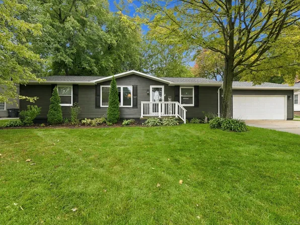 39380 Townhall St, Harrison Township, MI 48045