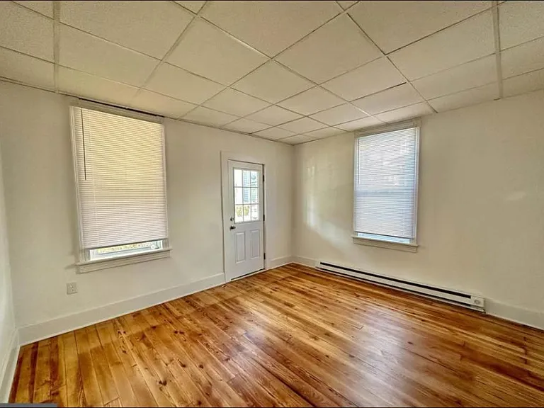 132 Arch St — Photo 6