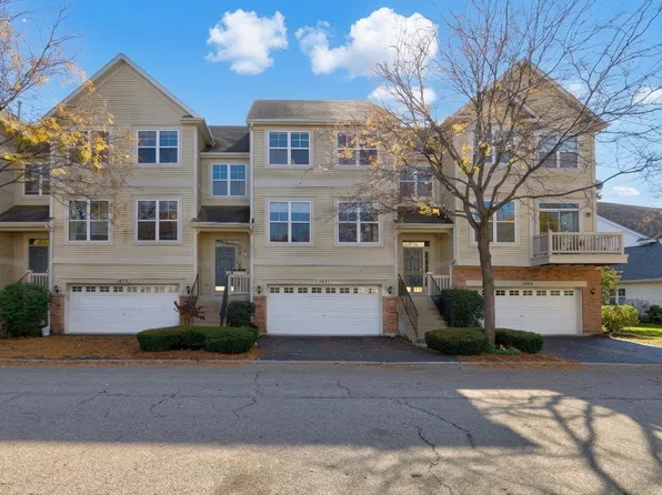 1871 Watercolor Pl, Grayslake, IL 60030
