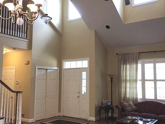 4th image of 224 Caspian Ln