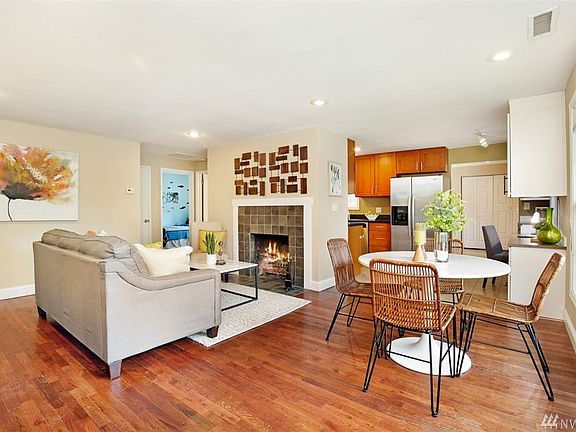 4th image of 16251 10th Ave NE