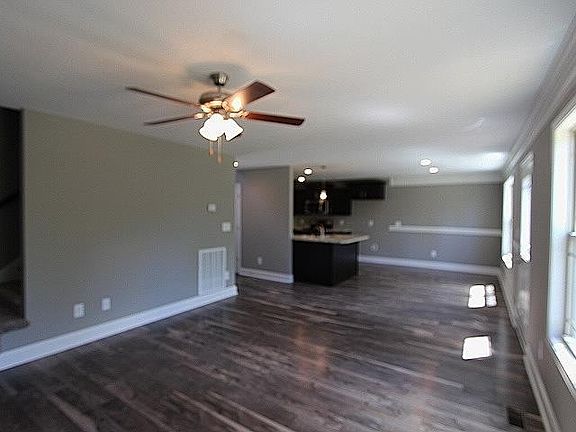 2nd image of 12 Magnolia Pl Lot 12