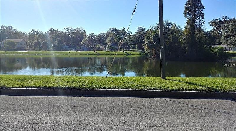 1st image of 890 E Lake Dr