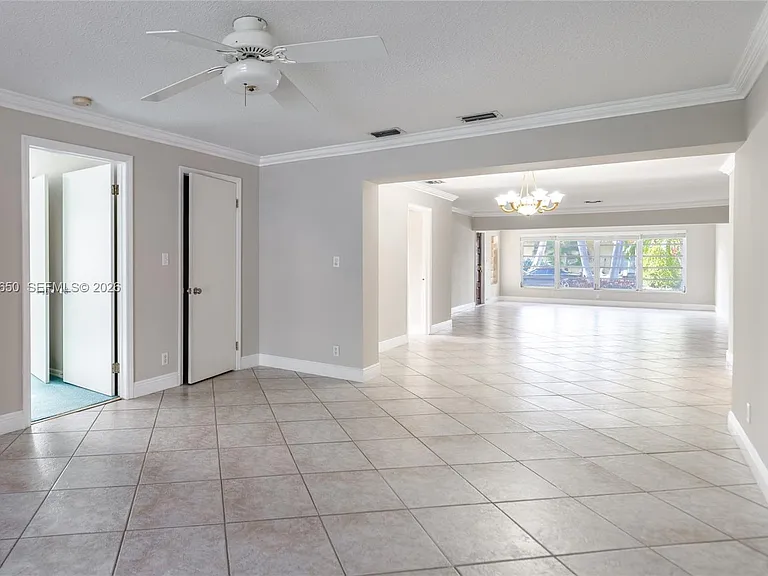 947 Lincoln St — Photo 19