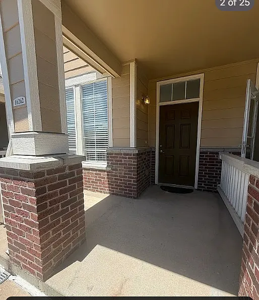 3 bed, 2.5 bath, 1455 sqft, $2,500 — Photo 3