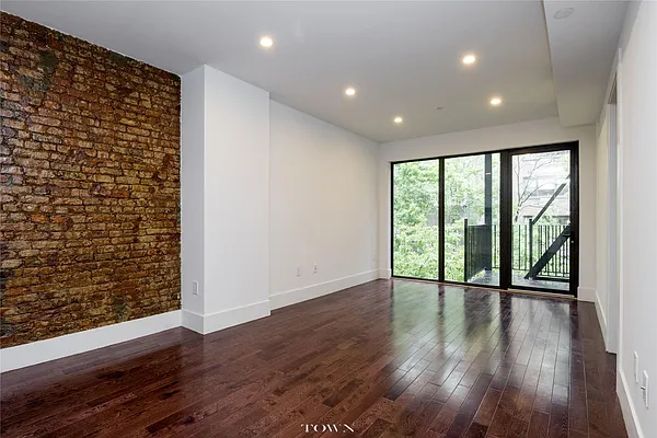 Rented by Town Residential | media 17