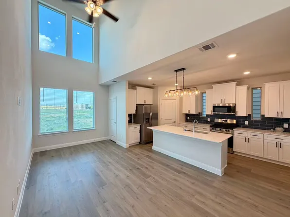 8811 Shoppers Ln, Plano, TX 75024