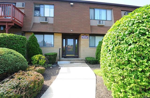 1st image of 135 Richard Ct