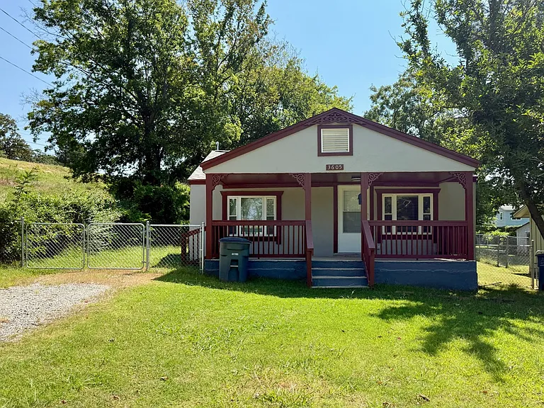 3605 S 29th West Ave — Photo 2