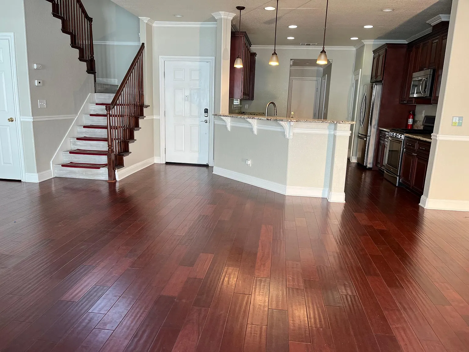 3301 N Park Dr — Photo 3