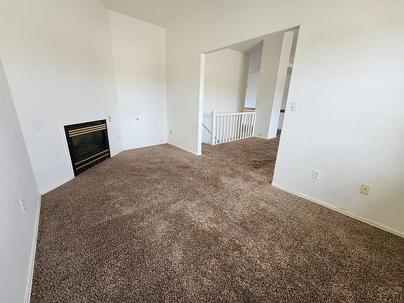 5th image of 659 S Camrose Dr