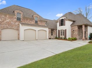 8110 Rustic Rose Ave, Baton Rouge, LA 70818