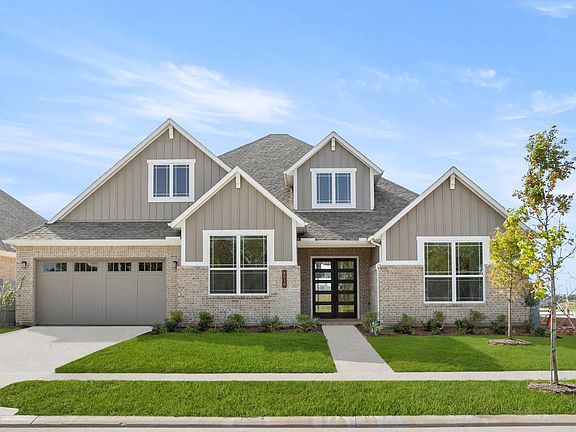Eastland II H Exterior