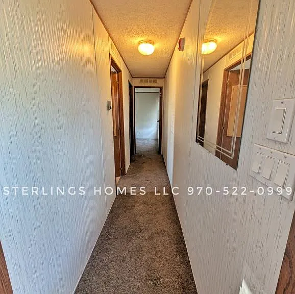 833 Douglas St — Photo 6