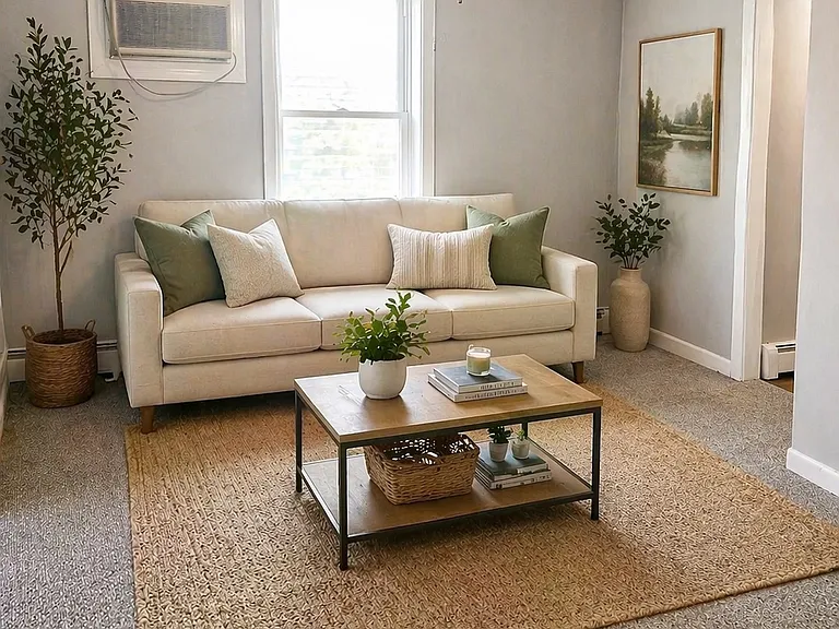 27 Florence St #2 — Photo 5