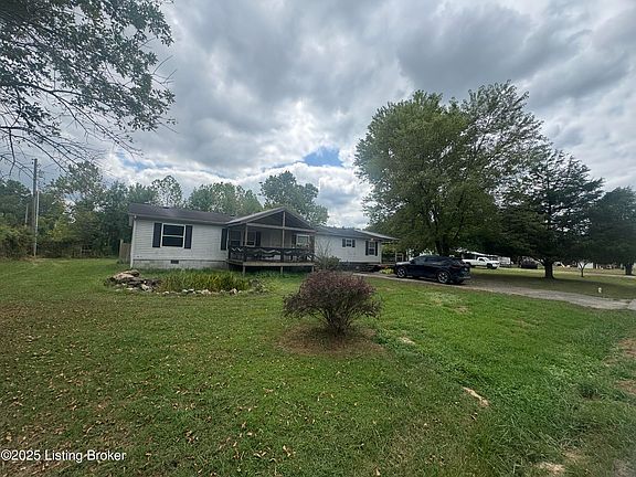 2nd image of 250 Eagle Creek Circle Rd