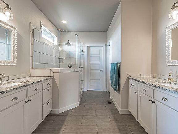 4th image of 3502 NW Creekstone Cv