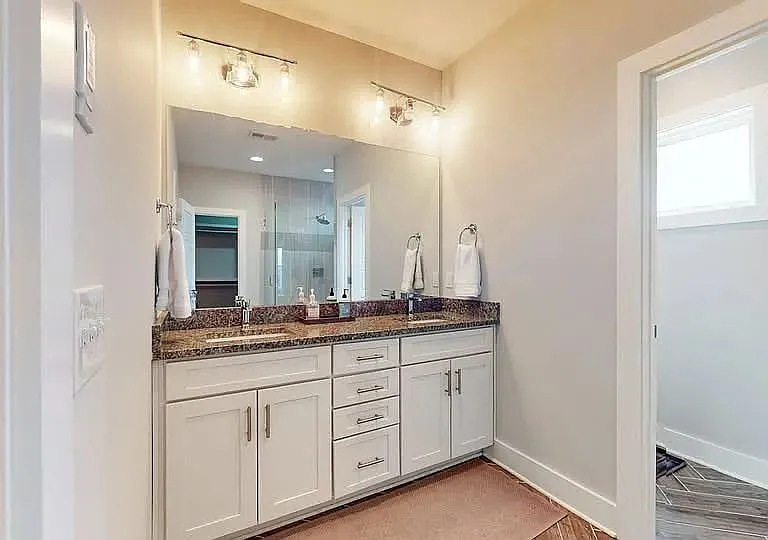 1016B Alice St — Photo 10