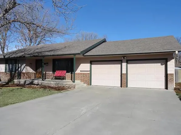 1415 Homestead Pl, McPherson, KS 67460