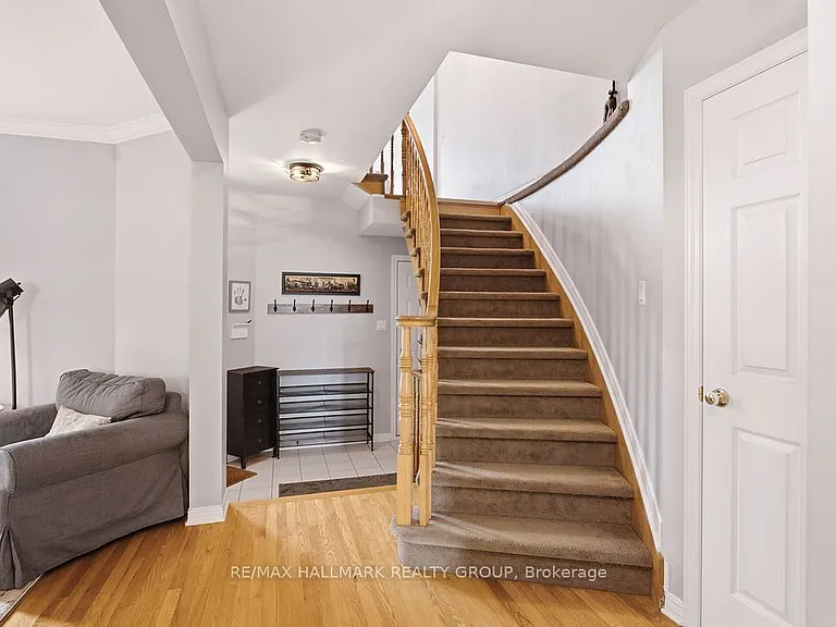 1542 Tonilee Dr — Photo 4