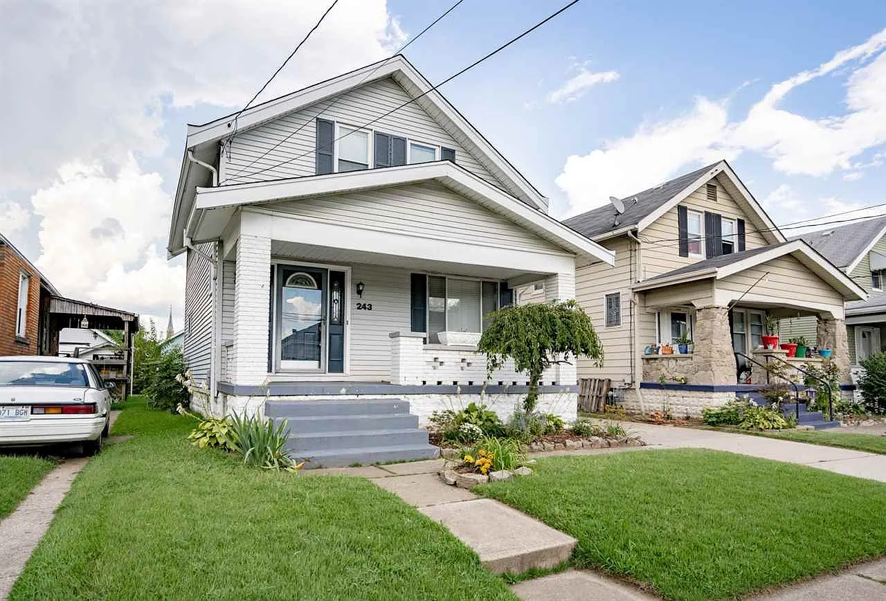 243 Stokesay St photo 1
