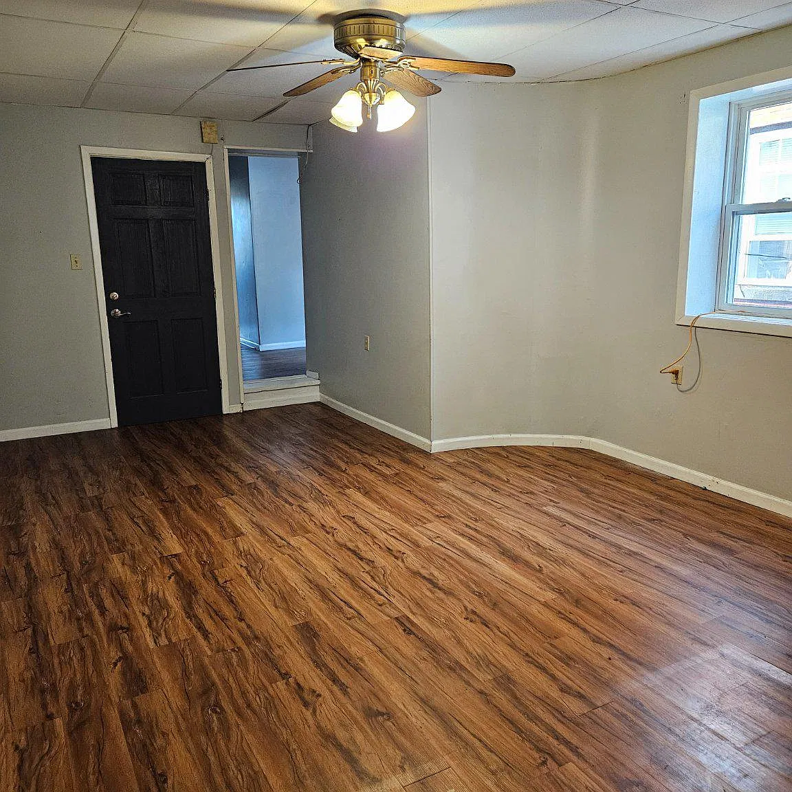 1 bed, 1.0 bath, 1000 sqft, $1,175 — Photo 2
