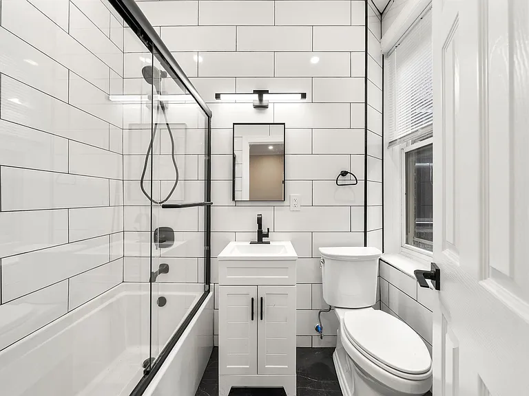 219 Mallory Ave #3 — Photo 11