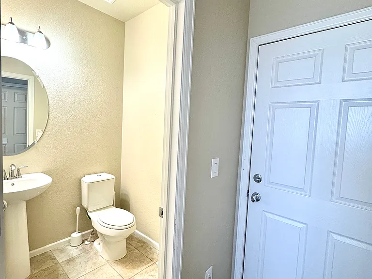 Guest Restroom