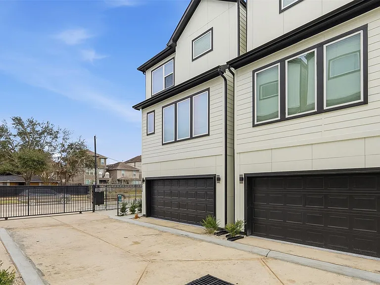 9405 Hammerly Blvd #B — Photo 28