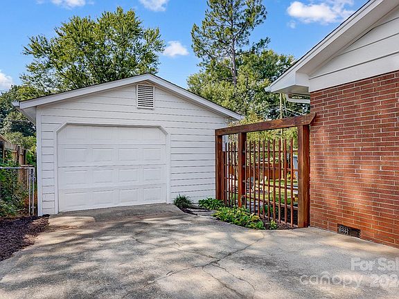 4th image of 3908 Delgany Dr