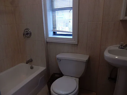 Rented by Aimee Grodanz, LREB | media 14