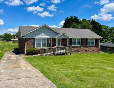 118 Saturn Ln, Greer, SC, 29651