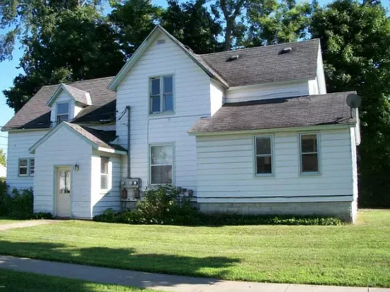 101 Cottage St #2 — Photo 9