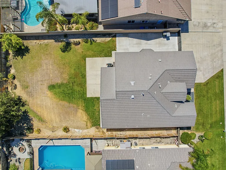 11505 Equinox Ave — Photo 32