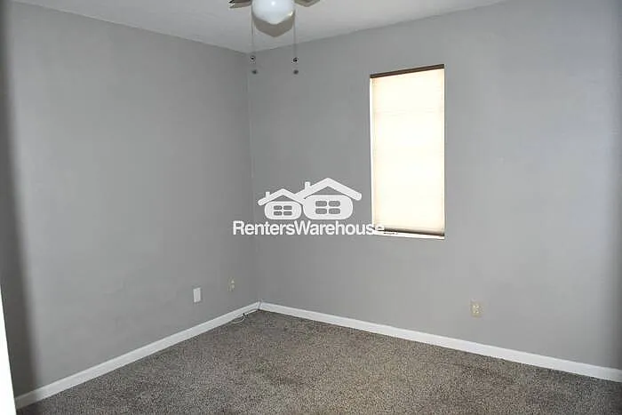 8814 N 8th St #102 — Photo 9